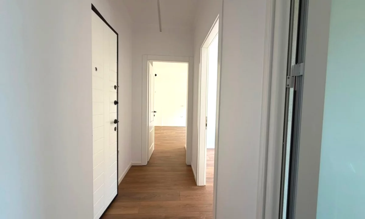 Apartment for sale in Tirana 1+1, Emty