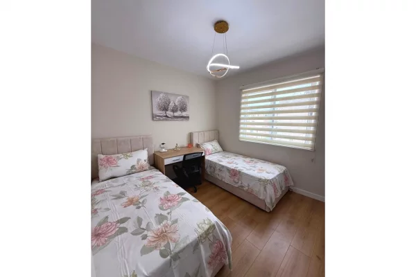 Shtepi me qera Apartament ne Tirane, 3+1, Mobilimi E mobiluar, Pagesa 700  Euro.