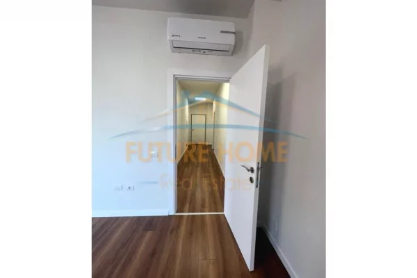 Ambient biznesi me qera 3+1 ne Tirane - 1,500 Euro