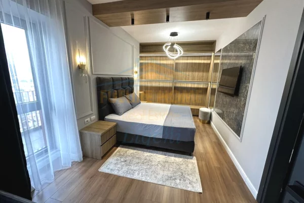 Shtepi me qera Apartament ne Tirane, 3+1, Mobilimi E mobiluar, Pagesa 2,700  Euro.