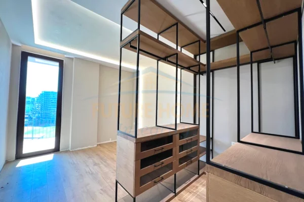House for Sale Apartment in Tirana, 2+1, Furniture In Part, Payment 720,000  Euro.