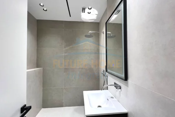 House for Sale Apartment in Tirana, 2+1, Furniture In Part, Payment 720,000  Euro.