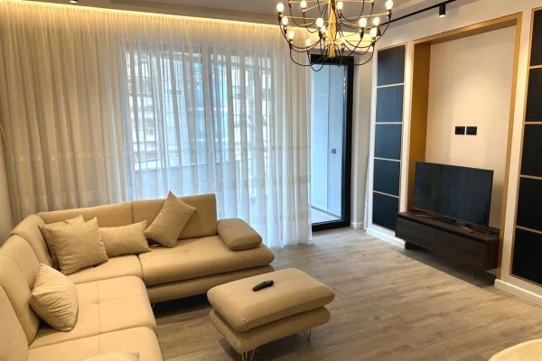 Qera, Apartament 2+1+2+Post Parkimi, Selvia, Prane Viles Gold.