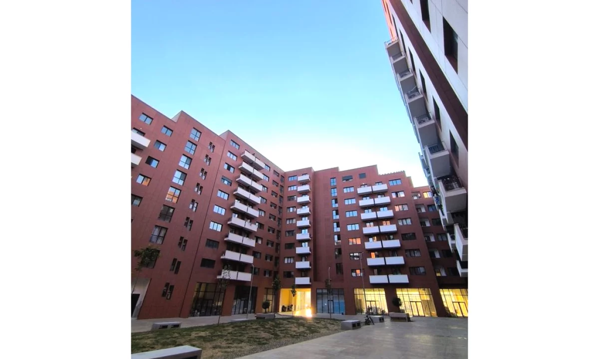 Shtepi ne shitje Apartament ne Tirane, 1+1, Mobilimi Bosh, pa mobiluar, Pagesa 11,800,000  Leke.