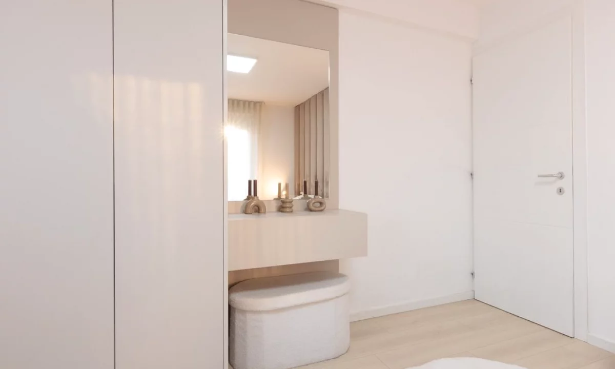 Shtepi ne shitje Apartament ne Tirane, 3+1, Mobilimi E mobiluar, Pagesa 215,000  Euro.