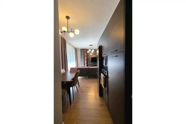 Shtepi me qera Apartament ne Tirane, 2+1, Mobilimi E mobiluar, Pagesa 1,100  Euro.