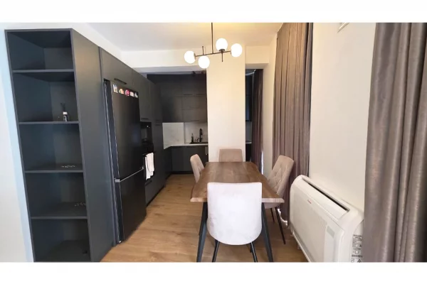 Shtepi me qera Apartament ne Tirane, 2+1, Mobilimi E mobiluar, Pagesa 1,100  Euro.
