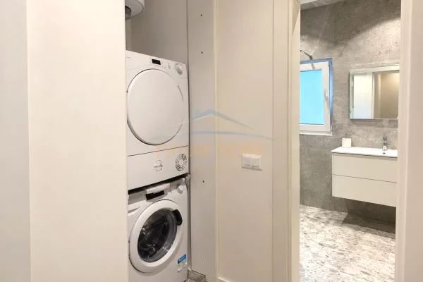 Shitet,Apartament 1+1, Garda