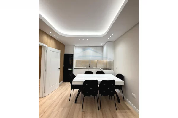 Shtepi ne shitje Apartament ne Tirane, 2+1, Mobilimi E mobiluar, Pagesa 18,000,000  Leke.