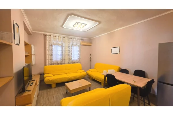 Shtepi me qera Apartament ne Tirane, 2+1, Mobilimi E mobiluar, Pagesa 70,000  Leke.