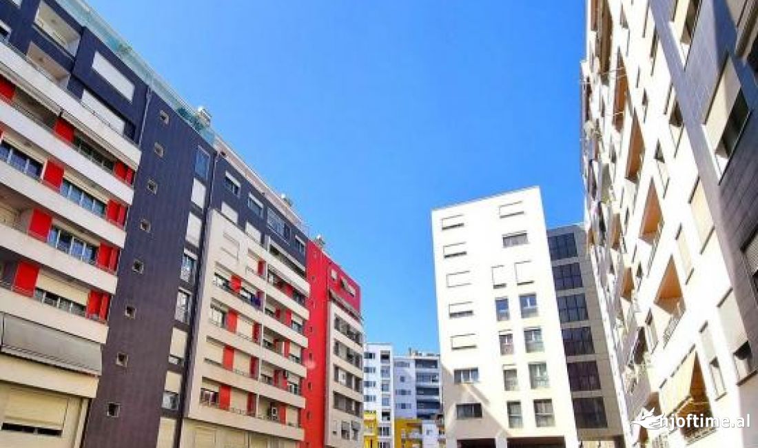 Nobis, zyre per qira!