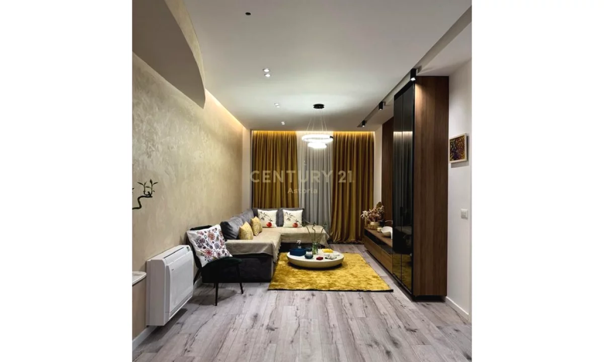 Shtepi me qera Duplex(shtepi me 2 kate) ne Tirane, 3+1, Mobilimi E mobiluar, Pagesa 2,400  Euro.