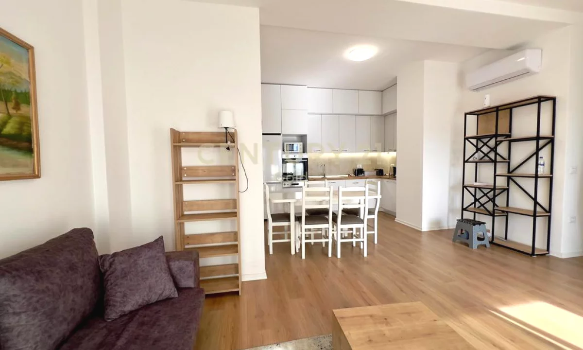 Shtepi me qera Apartament ne Tirane, 2+1, Mobilimi E mobiluar, Pagesa 800  Euro.