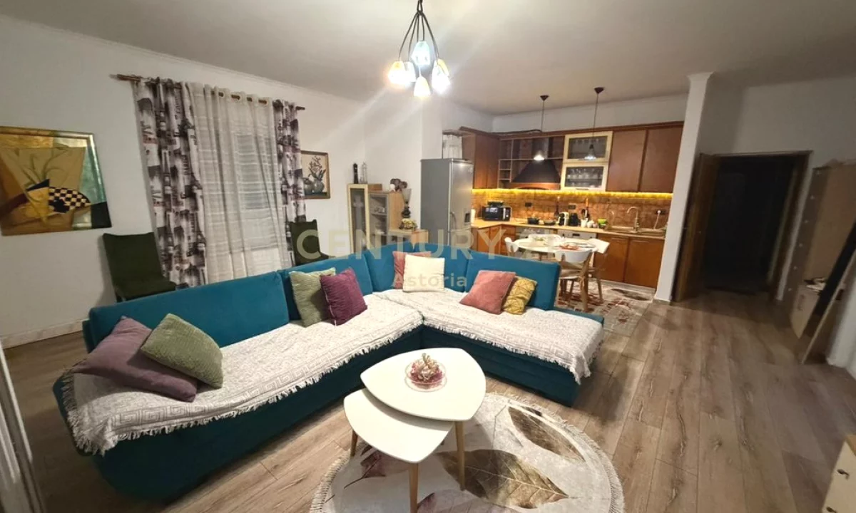 Shtepi me qera Apartament ne Tirane, 2+1, Mobilimi E mobiluar, Pagesa 750  Euro.