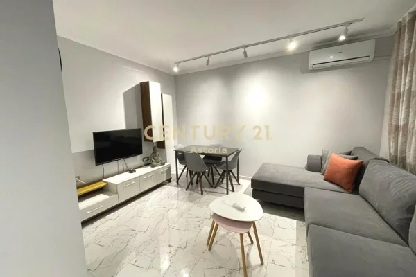 Shtepi me qera 1+1 ne Tirane - 65,000 Leke