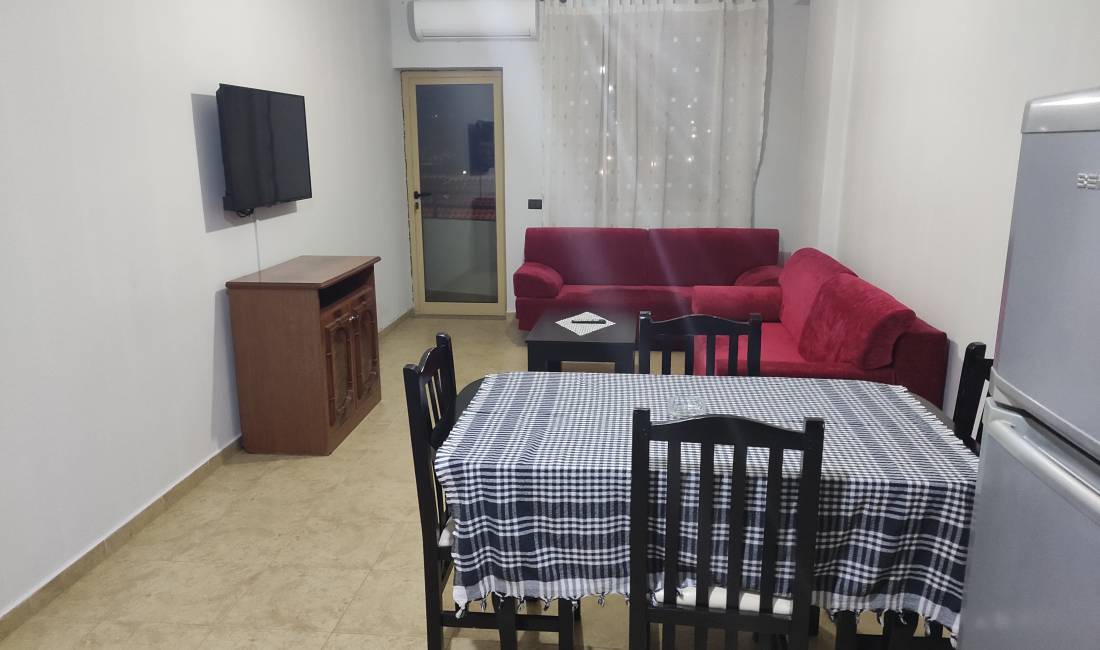 Shtepi me qera Apartament ne Tirane, 1+1, Mobilimi E mobiluar, Pagesa 250  Euro.