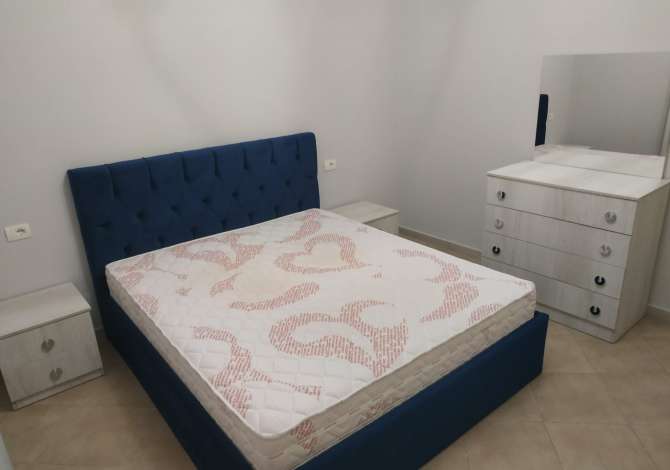 Shtepi me qera Apartament ne Tirane, 2+1, Mobilimi E mobiluar, Pagesa 600  Euro.