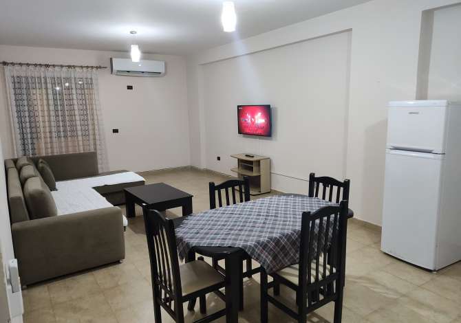 Shtepi me qera Apartament ne Tirane, 1+1, Mobilimi E mobiluar, Pagesa 250  Euro.