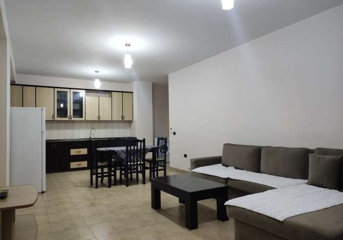 Shtepi me qera Apartament ne Tirane, 1+1, Mobilimi E mobiluar, Pagesa 250  Euro.