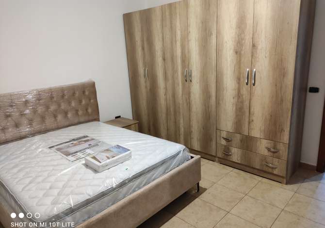 Shtepi me qera Apartament ne Tirane, 1+1, Mobilimi E mobiluar, Pagesa 300  Euro.