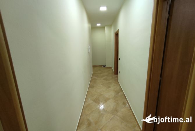 Shtepi me qera Apartament ne Tirane, 1+1, Mobilimi E mobiluar, Pagesa 27,000  Leke.