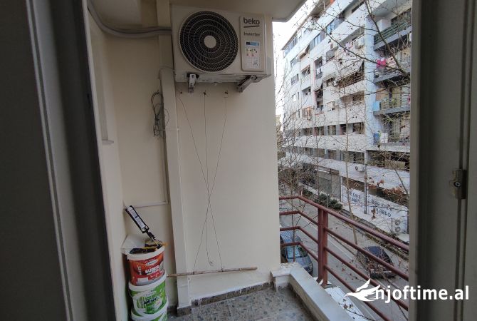 Shtepi me qera Apartament ne Tirane, 1+1, Mobilimi E mobiluar, Pagesa 27,000  Leke.