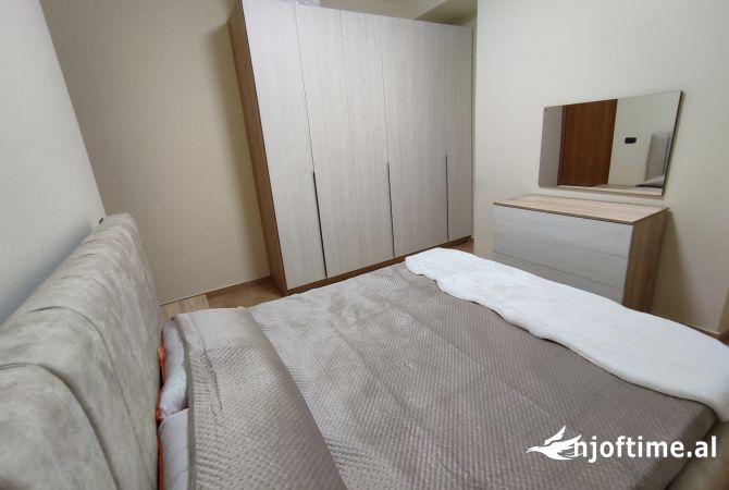 Shtepi me qera Apartament ne Tirane, 1+1, Mobilimi E mobiluar, Pagesa 27,000  Leke.