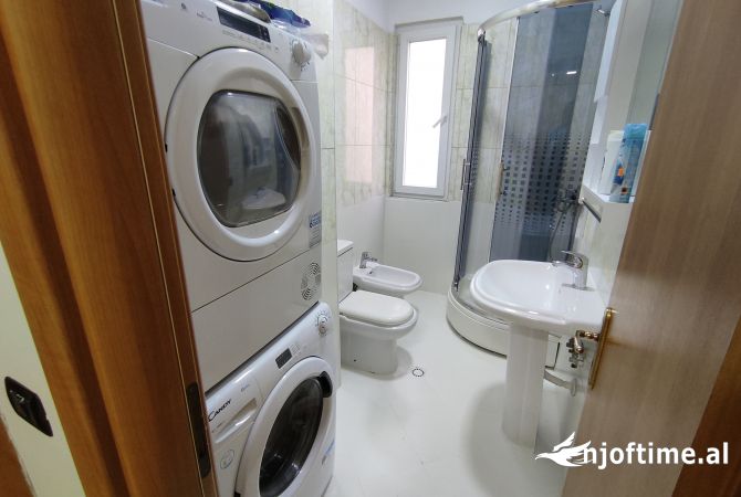 Shtepi me qera Apartament ne Tirane, 1+1, Mobilimi E mobiluar, Pagesa 27,000  Leke.