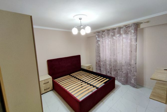 Shtepi me qera Apartament ne Tirane, 1+1, Mobilimi E mobiluar, Pagesa 300  Euro.