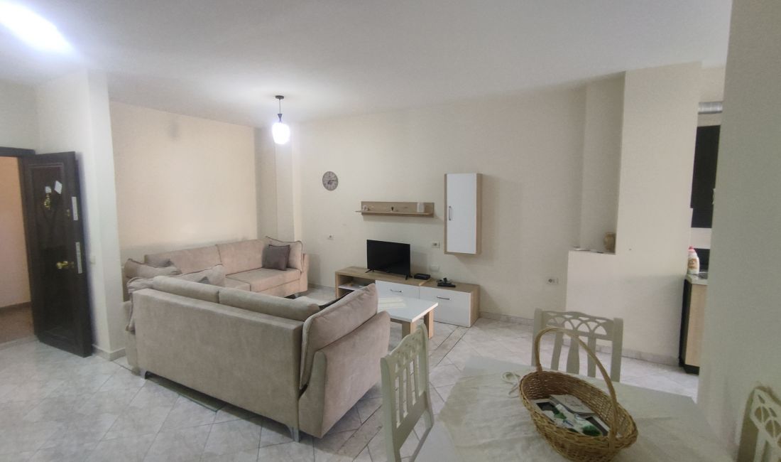 Shtepi me qera Apartament ne Tirane, 1+1, Mobilimi E mobiluar, Pagesa 260  Euro.