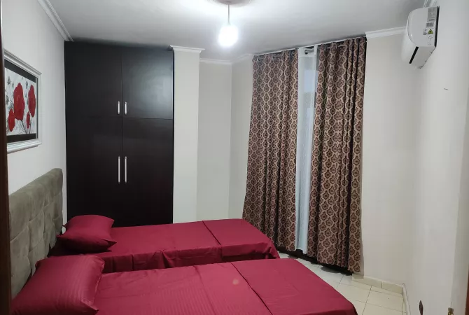 Shtepi me qera Apartament ne Tirane, 2+1, Mobilimi E mobiluar, Pagesa 300  Euro.