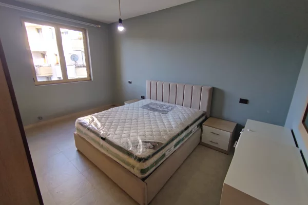 Shtepi me qera Apartament ne Tirane, 1+1, Mobilimi E mobiluar, Pagesa 300  Euro.