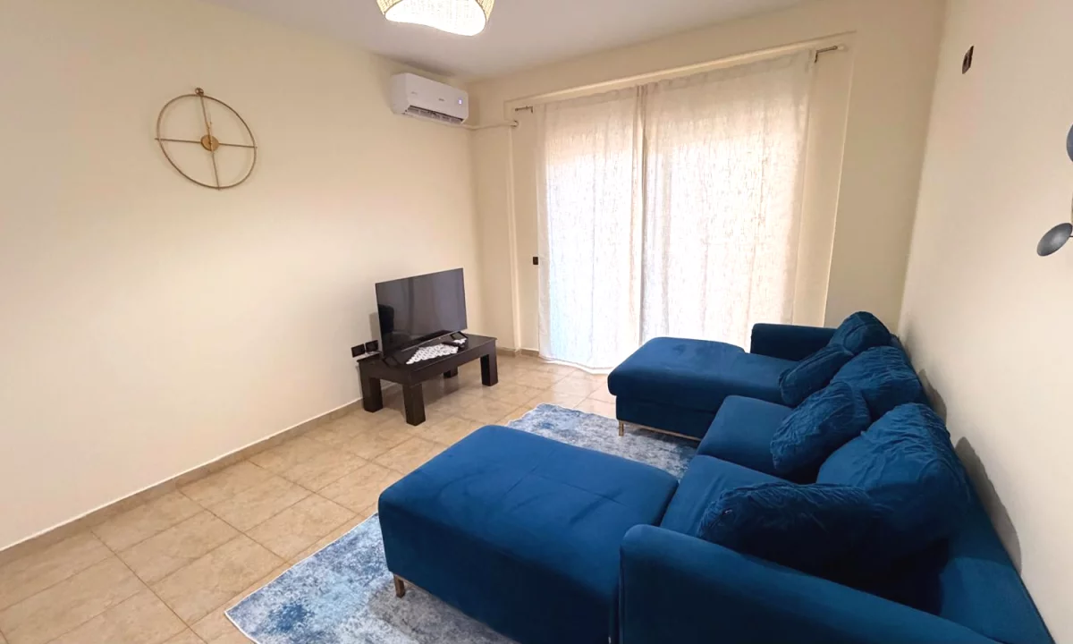 Shtepi me qera Apartament ne Tirane, 1+1, Mobilimi E mobiluar, Pagesa 300  Euro.