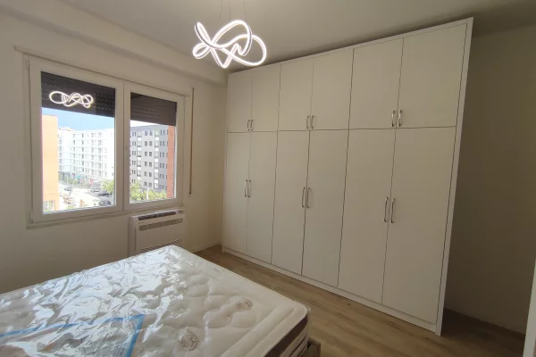 Shtepi me qera Apartament ne Tirane, 2+1, Mobilimi E mobiluar, Pagesa 600  Euro.