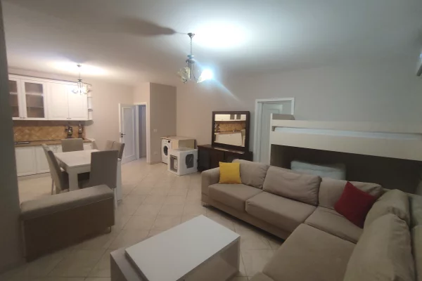 Shtepi me qera Apartament ne Tirane, 1+1, Mobilimi E mobiluar, Pagesa 600  Euro.