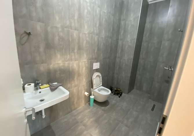 Ambient biznesi me qera 1+1 ne Tirane - 400 Euro