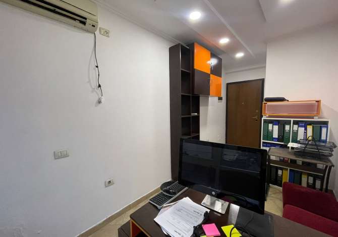 Ambient biznesi me qera 3+1 ne Tirane - 250 Euro