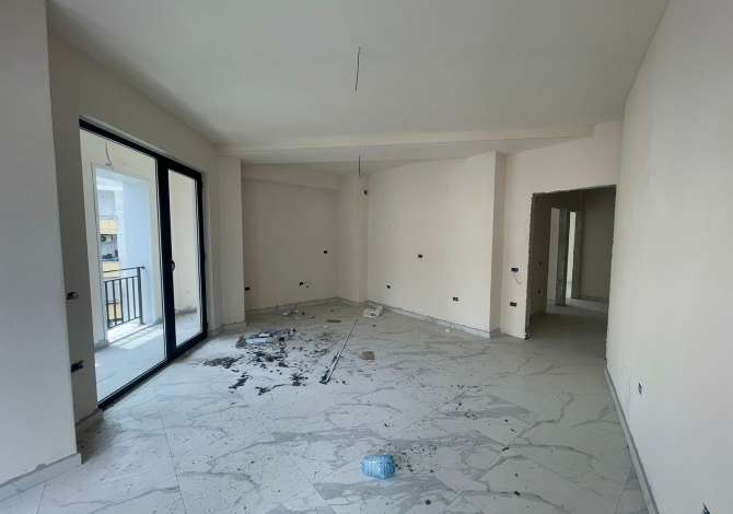 Shtepi ne shitje Apartament ne Tirane, 2+1, Mobilimi Bosh, pa mobiluar, Pagesa 148,000  Euro.