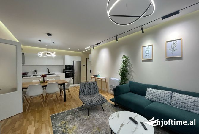 Shtepi ne shitje Apartament ne Tirane, 2+1, Mobilimi E mobiluar, Pagesa 249,000  Euro.