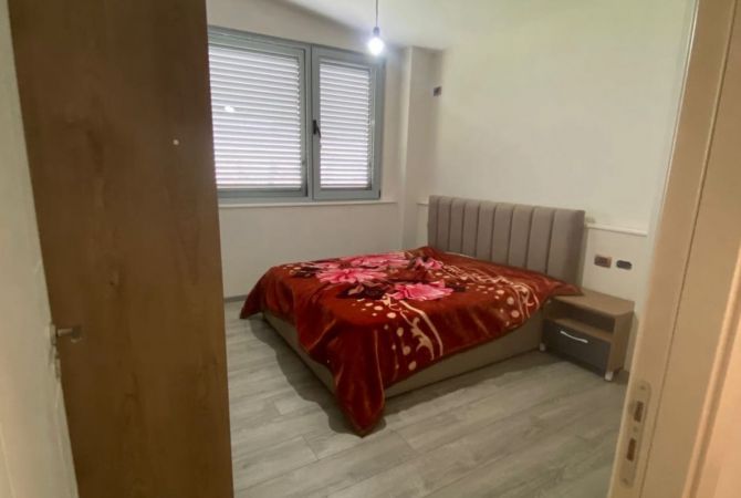 Shtepi me qera Apartament ne Tirane, 1+1, Mobilimi E mobiluar, Pagesa 500  Euro.