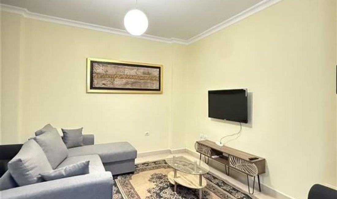 Shtepi me qera Apartament ne Tirane, 2+1, Mobilimi E mobiluar, Pagesa 550  Euro.