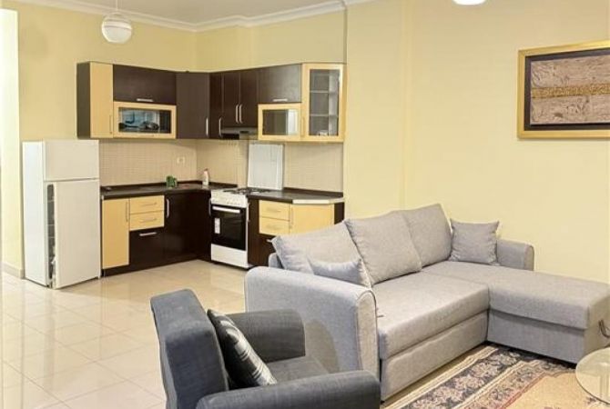 Shtepi me qera Apartament ne Tirane, 2+1, Mobilimi E mobiluar, Pagesa 550  Euro.