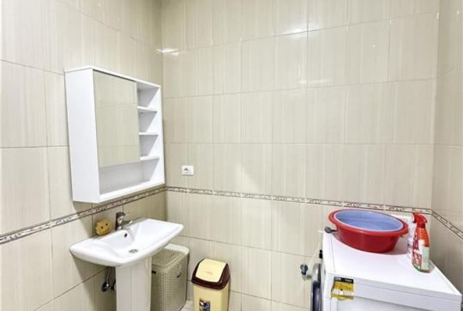 Shtepi me qera Apartament ne Tirane, 2+1, Mobilimi E mobiluar, Pagesa 550  Euro.