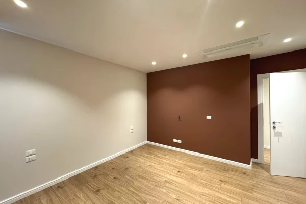 Zyre me qera tek Lake View Residence, Liqeni Artificial