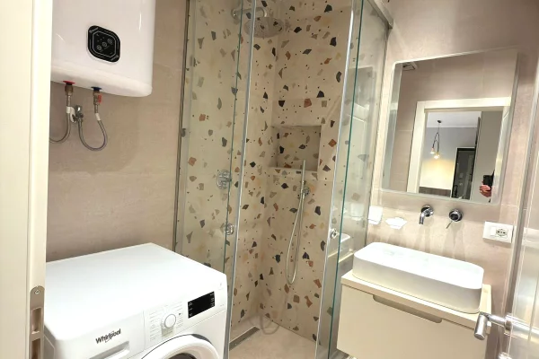 Shtepi me qera Apartament ne Tirane, 1+1, Mobilimi E mobiluar, Pagesa 600  Euro.