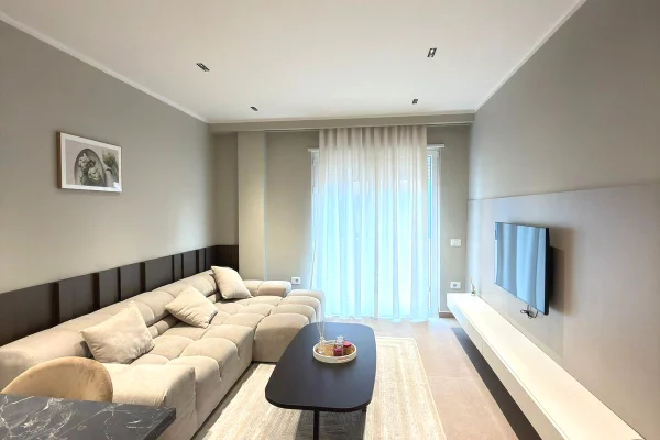 Shtepi me qera Apartament ne Tirane, 1+1, Mobilimi E mobiluar, Pagesa 600  Euro.