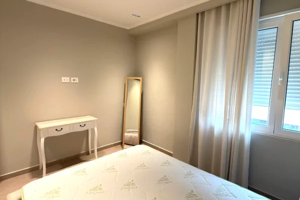Shtepi me qera Apartament ne Tirane, 1+1, Mobilimi E mobiluar, Pagesa 600  Euro.