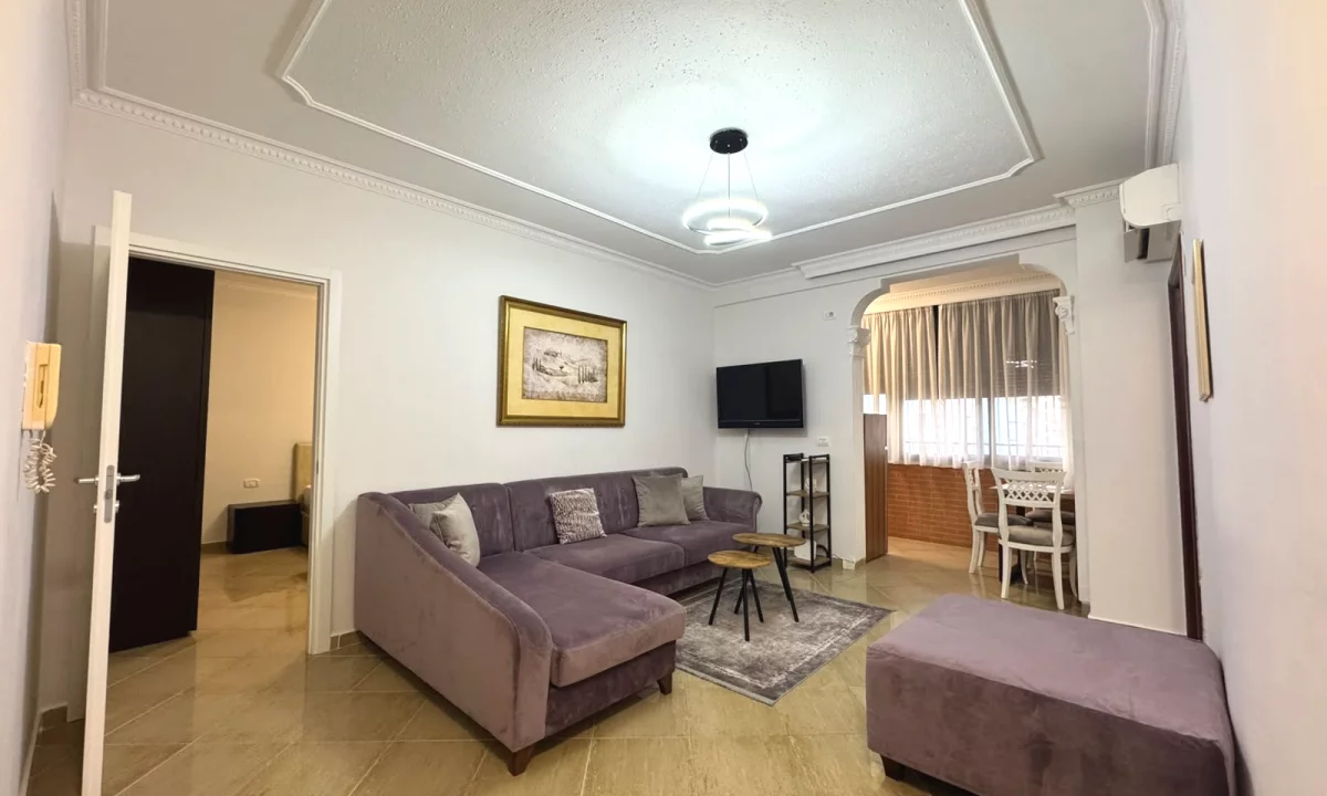 Shtepi me qera Apartament ne Tirane, 2+1, Mobilimi E mobiluar, Pagesa 80,000  Leke.