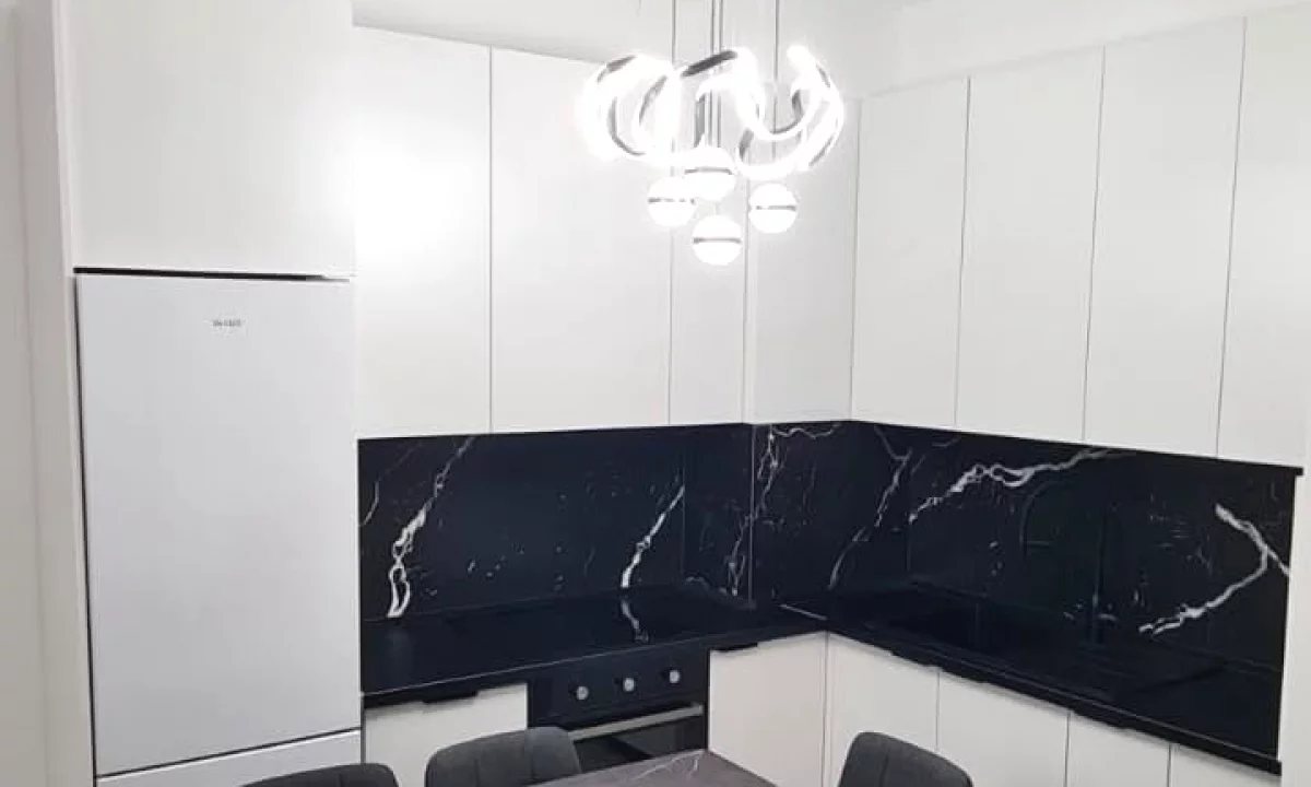 Shtepi me qera Apartament ne Tirane, 1+1, Mobilimi E mobiluar, Pagesa 540  Euro.