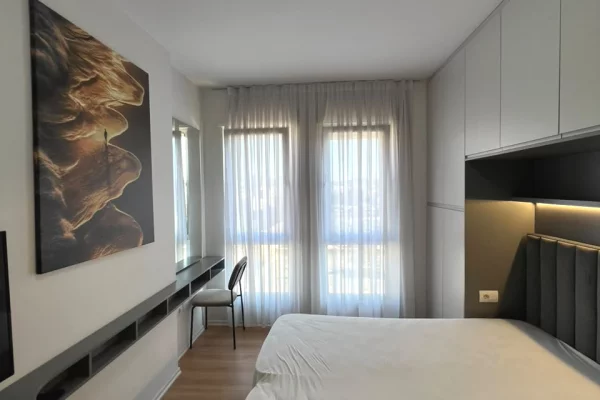 Shtepi me qera Apartament ne Tirane, 2+1, Mobilimi E mobiluar, Pagesa 75,000  Leke.